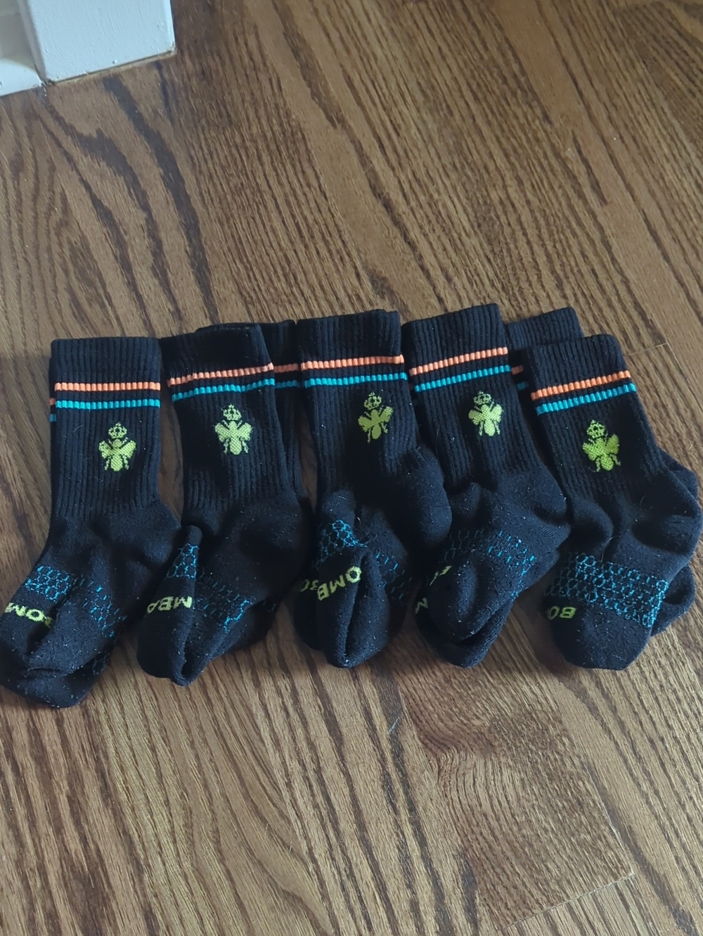 Bombas Used Lot Of 5 Pairs Toddler / Youth Black Bee Better Calf Socks sz XS